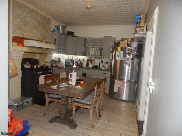 615 Harrison Ave, Harrison Town, NJ 07029