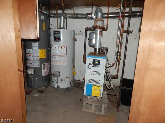 615 Harrison Ave, Harrison Town, NJ 07029