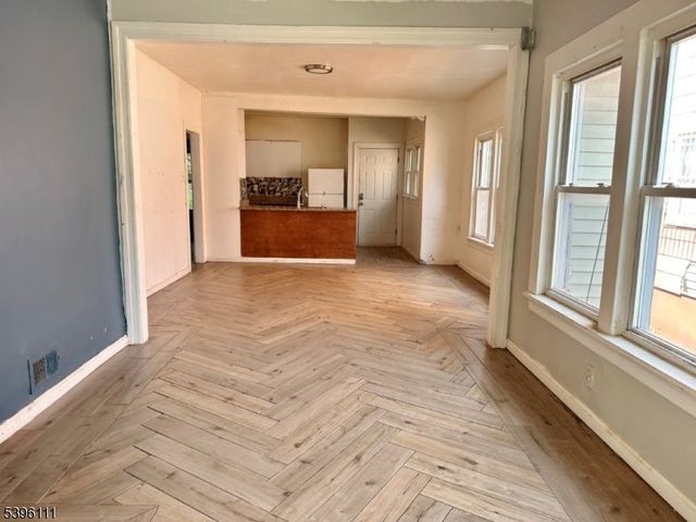 188 Paine Ave, Irvington Twp., NJ 07111