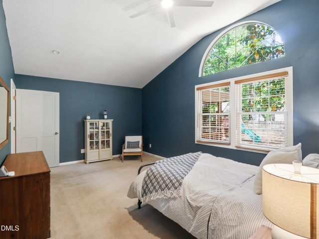 5 Drakesway Court, Durham, NC 27713