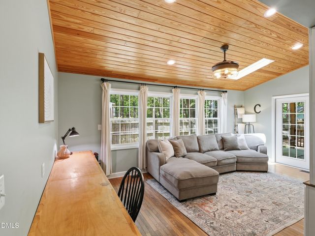 5 Drakesway Court, Durham, NC 27713