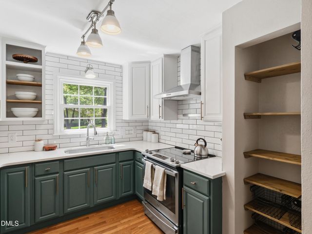 5 Drakesway Court, Durham, NC 27713