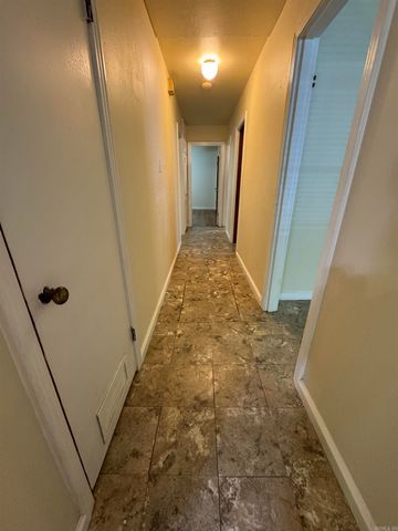 1648 Davis St, Conway, AR 72032