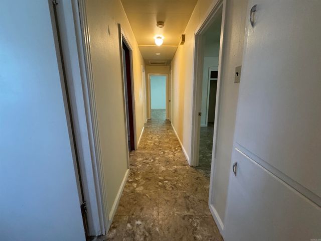 1648 Davis St, Conway, AR 72032