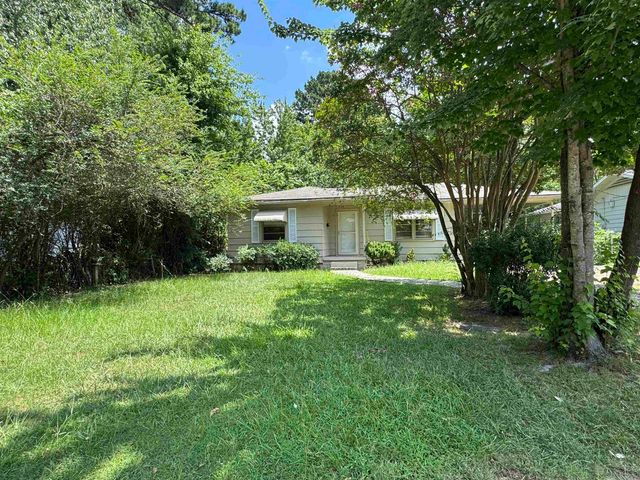 1648 Davis St, Conway, AR 72032