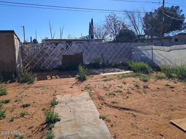 229 N Carmichael Avenue, Sierra Vista, AZ 85635