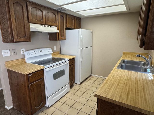 3131 W Cochise Drive Unit 133, Phoenix, AZ 85051