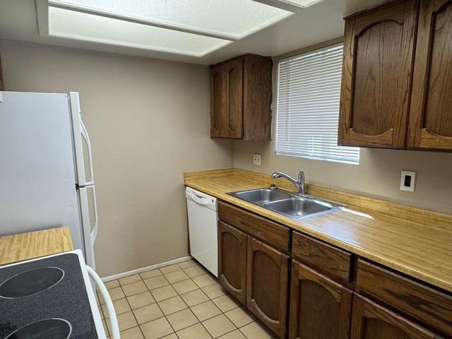 3131 W Cochise Drive Unit 133, Phoenix, AZ 85051