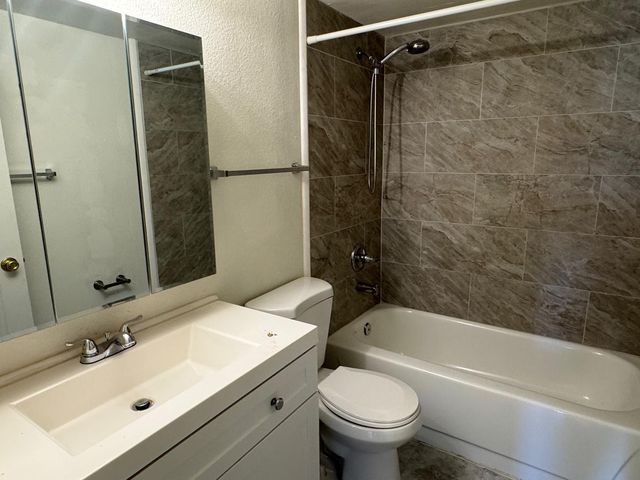 3131 W Cochise Drive Unit 133, Phoenix, AZ 85051