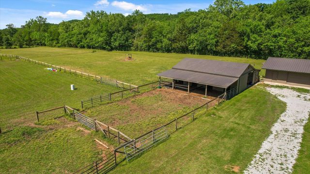 7117 White Oak Valley Road, Mc Donald, TN 37353