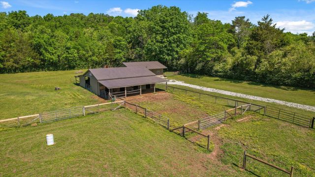 7117 White Oak Valley Road, Mc Donald, TN 37353
