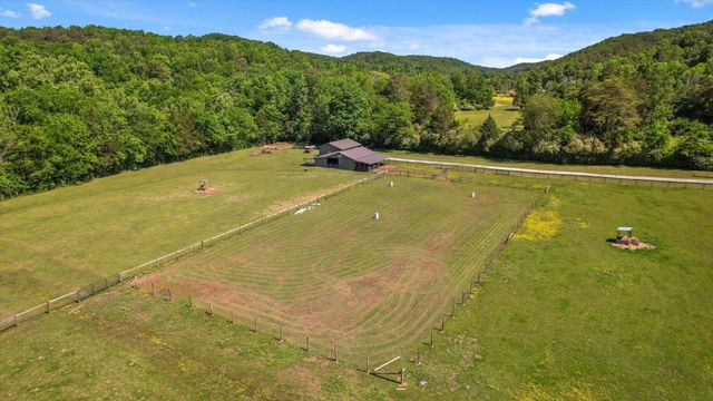 7117 White Oak Valley Road, Mc Donald, TN 37353