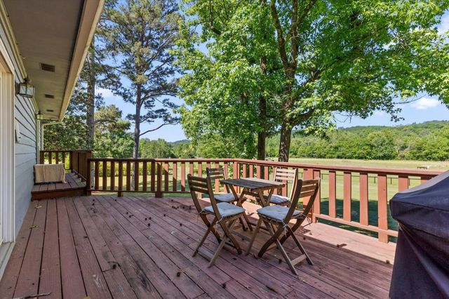 7117 White Oak Valley Road, Mc Donald, TN 37353