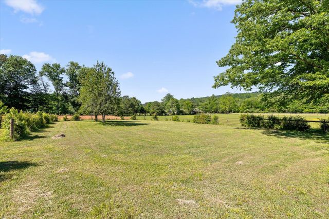 7117 White Oak Valley Road, Mc Donald, TN 37353