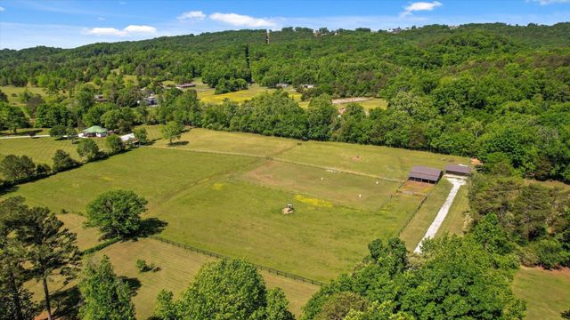 7117 White Oak Valley Road, Mc Donald, TN 37353