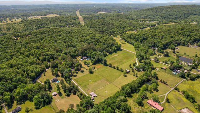 7117 White Oak Valley Road, Mc Donald, TN 37353