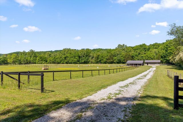 7117 White Oak Valley Road, Mc Donald, TN 37353