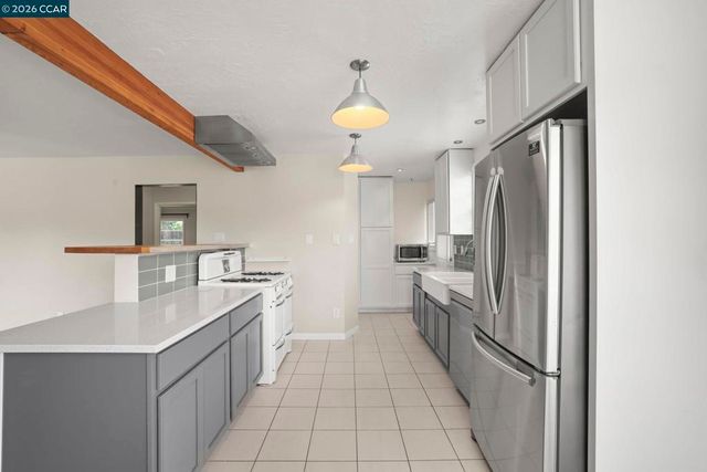 3306 Guido, Oakland, CA 94602