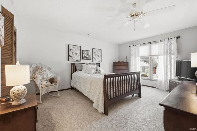 6021 Sawmill Woods Drive, Fort Wayne, IN 46835