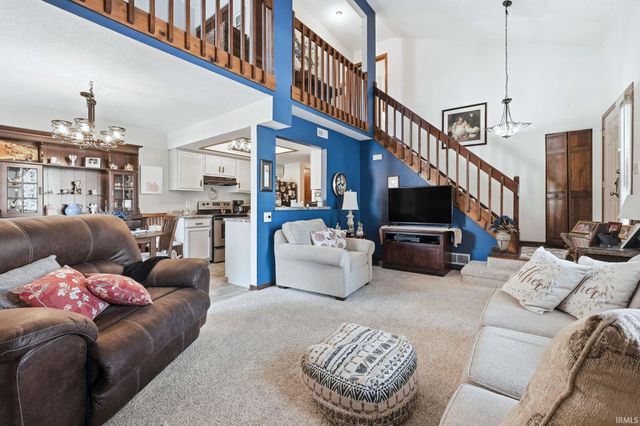 6021 Sawmill Woods Drive, Fort Wayne, IN 46835