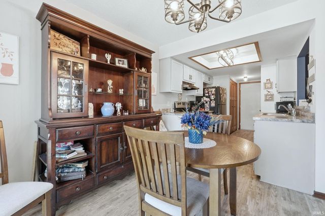 6021 Sawmill Woods Drive, Fort Wayne, IN 46835