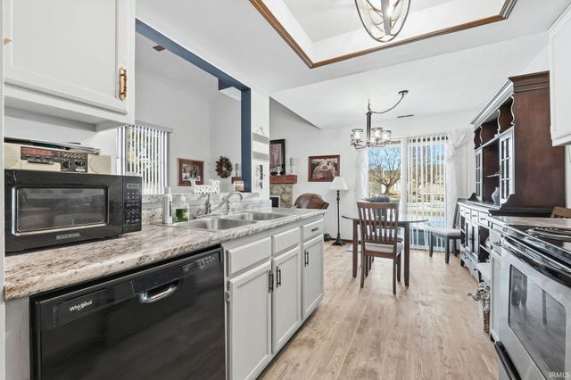 6021 Sawmill Woods Drive, Fort Wayne, IN 46835