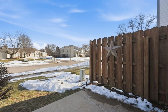 6021 Sawmill Woods Drive, Fort Wayne, IN 46835