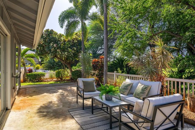 91-202 Kamoawa Place, Ewa Beach, HI 96706