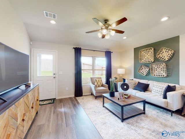 4031 White River, Decatur, AL 35603