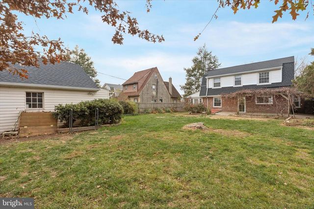 1642 LOCUST ST, Norristown, PA 19401