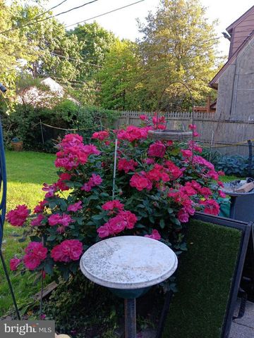 1642 LOCUST ST, Norristown, PA 19401