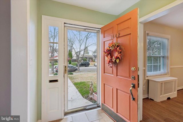 1642 LOCUST ST, Norristown, PA 19401