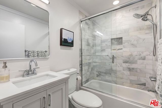 2018 Griffith Park Boulevard 215, Los Angeles, CA 90039