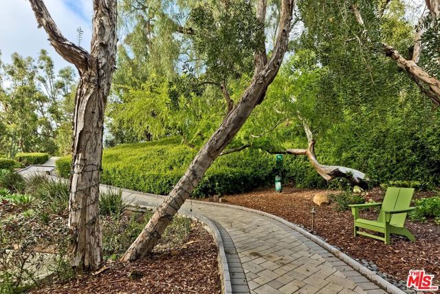 2018 Griffith Park Boulevard 215, Los Angeles, CA 90039