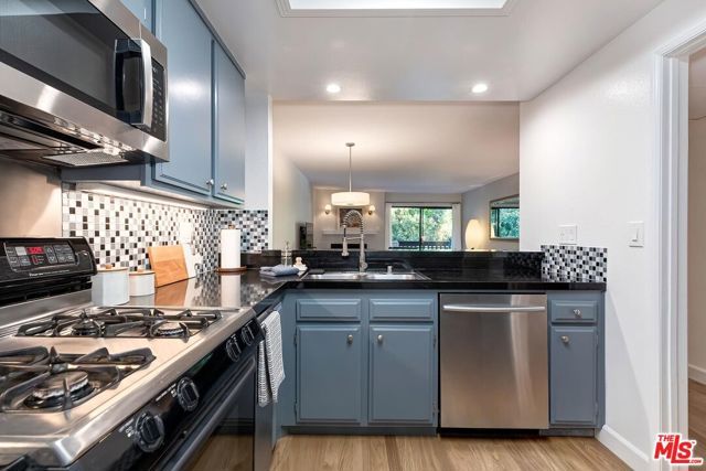 2018 Griffith Park Boulevard 215, Los Angeles, CA 90039