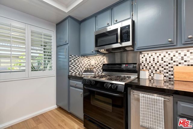 2018 Griffith Park Boulevard 215, Los Angeles, CA 90039