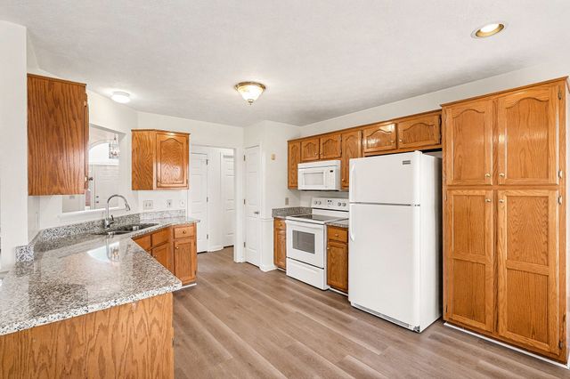 129 Candle Wood Dr, Hendersonville, TN 37075