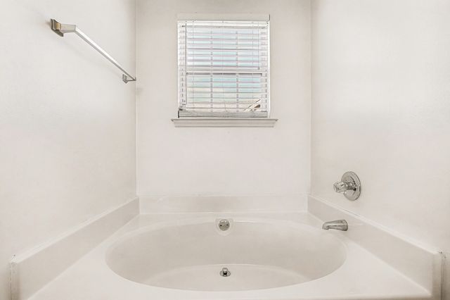 129 Candle Wood Dr, Hendersonville, TN 37075