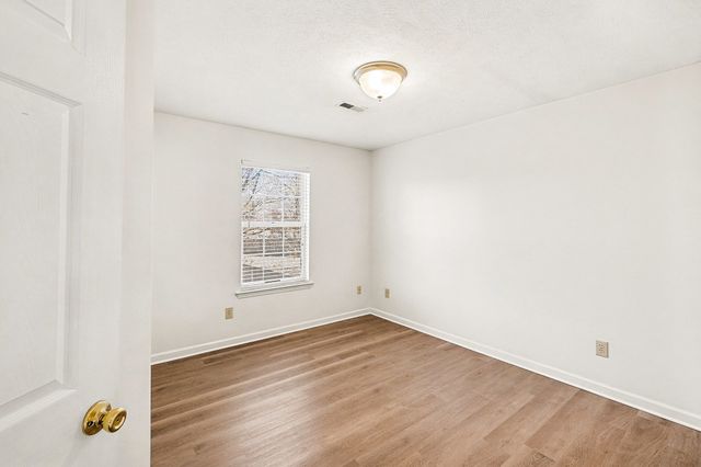 129 Candle Wood Dr, Hendersonville, TN 37075