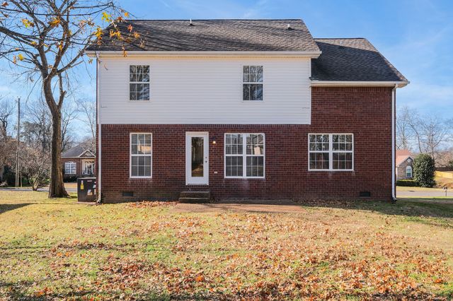 129 Candle Wood Dr, Hendersonville, TN 37075