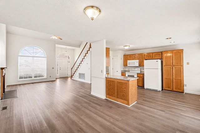 129 Candle Wood Dr, Hendersonville, TN 37075