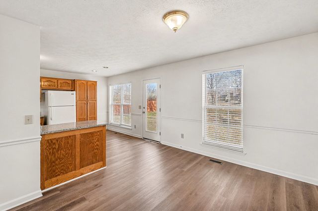 129 Candle Wood Dr, Hendersonville, TN 37075