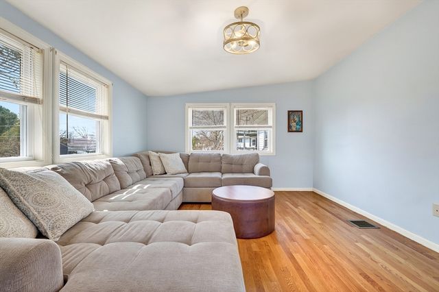 9 Valley Road, Norwood, MA 02062