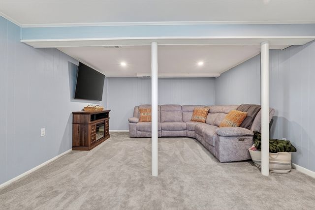 9 Valley Road, Norwood, MA 02062