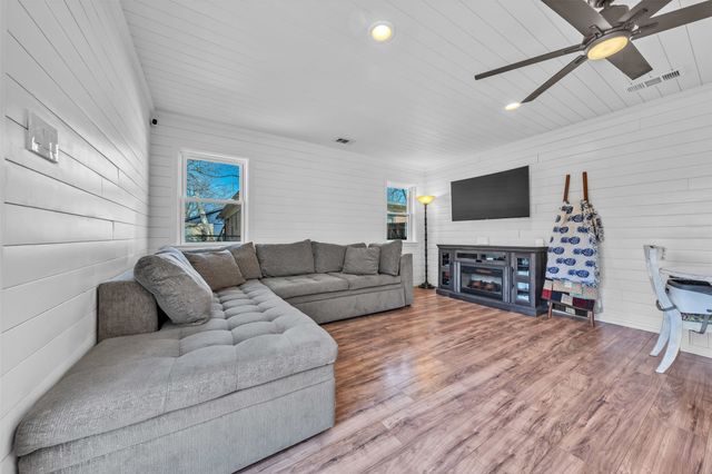 209 Mccurdy Street, Crowley, TX 76036