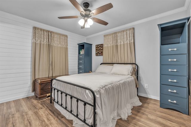 209 Mccurdy Street, Crowley, TX 76036