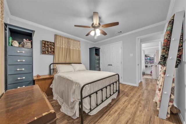 209 Mccurdy Street, Crowley, TX 76036