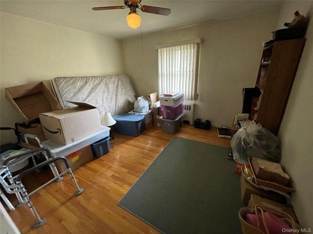 581 Grand Avenue, Lindenhurst, NY 11757