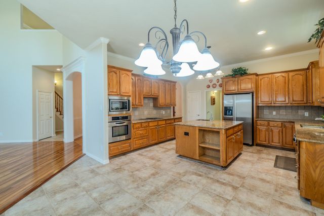904 Ascension Drive, Hurst, TX 76053