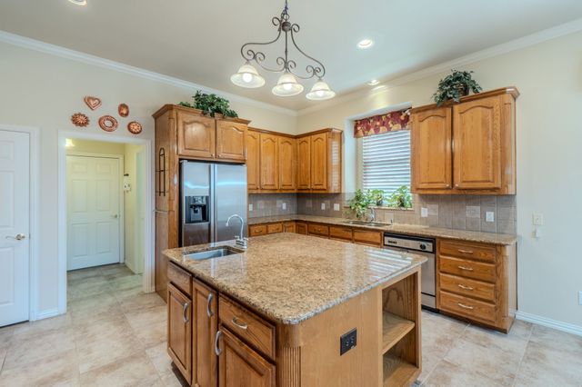 904 Ascension Drive, Hurst, TX 76053